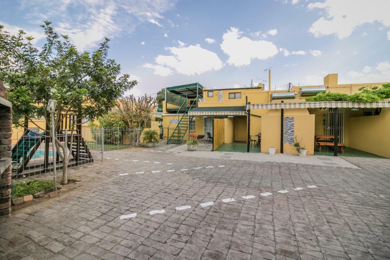 Profcon Resort Graaff Reinet Bagian luar foto